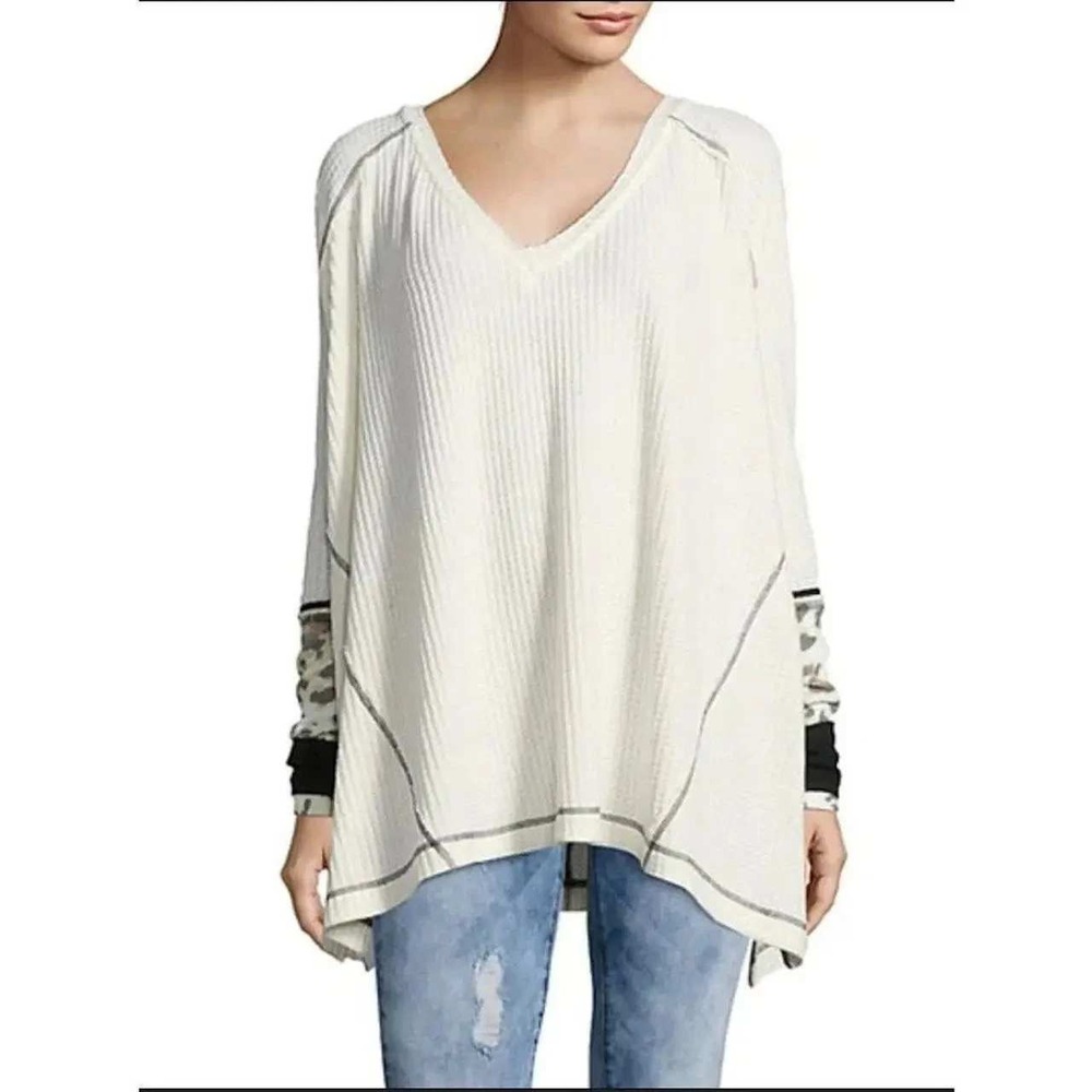 We The Free Free People Womens XS Cream Waffle Knit Leopard Cuff Thermal Top‎